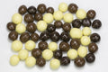 CandyOnline - Chocolade Hazelnoten Melk/Puur/Wit  200 Gram